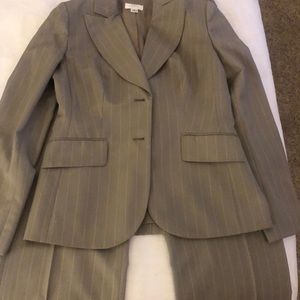 Ann Taylor Loft Lined Suit,Jacket 4,Pants 6